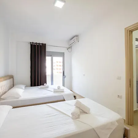 Annes Hotel 3*
