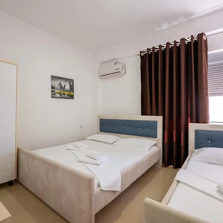 Annes Hotel Sarande