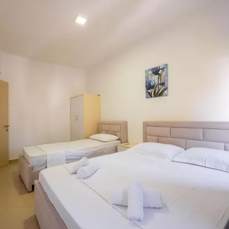 Hotel Annes 3*