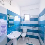 Annes 3* סרנדה